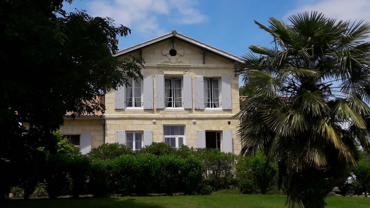 Golf De Teynac Bed & Breakfast Beychac-et-Caillau Exterior foto